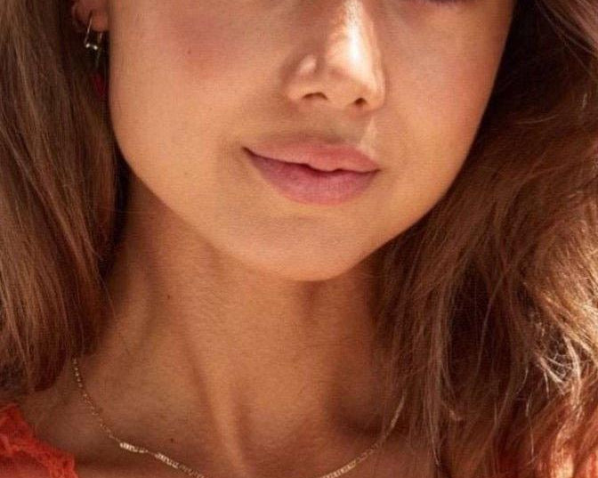 Model wearing 18k gold fill Summer chain
